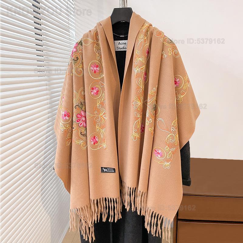 女性用ヴィンテージエスニック刺繍タッセル付きパシュミナショー - Go Ethnic Fashion のレビューと価格